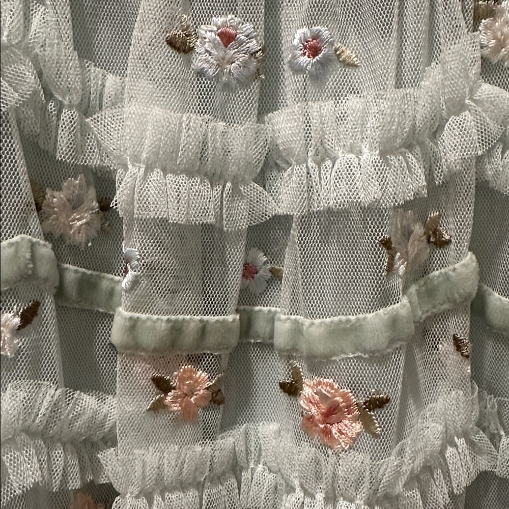 Mac Duggal Girls Ruffled Floral Embroidered Gown - Picture 4 of 15